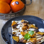 PALAČINKY S KARAMELIZOVANÝM KAKI